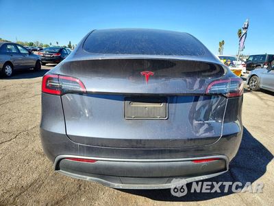 Zdjęcie 6 z 12 samochodu: 2023 TESLA MODEL Y VIN:7SAYGDEE4PA025439 - miniatura