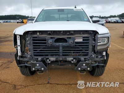 Piąte zdjęcie samochodu w środku: 2018 GMC SIERRA C1500 SLT VIN:3GTP1NEC4JG278683 - miniatura