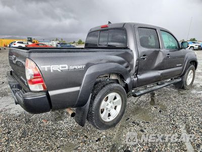 Trzecie zdjęcie samochodu z tyłu: 2014 TOYOTA TACOMA DOUBLE CAB PRERUNNER VIN:5TFJU4GN2EX061205 - miniatura