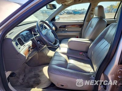 Zdjęcie 7 z 12 samochodu: 2007 MERCURY GRAND MARQUIS LS VIN:2MEFM75V27X642872 - miniatura