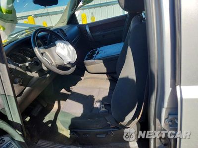 Zdjęcie 7 z 13 samochodu: 2011 CHEVROLET SILVERADO K1500 LT VIN:1GCPKSE37BF153000 - miniatura