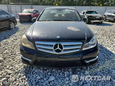 Piąte zdjęcie samochodu w środku: 2013 MERCEDES-BENZ C 250 VIN:WDDGF4HB1DA766674 - miniatura