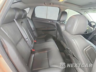 Zdjęcie 10 z 12 samochodu: 2010 CHEVROLET IMPALA LT VIN:2G1WB5EK3A1251900 - miniatura