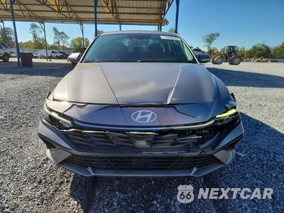 Piąte zdjęcie samochodu w środku: 2024 HYUNDAI ELANTRA SEL VIN:KMHLS4DG5RU730283 - miniatura