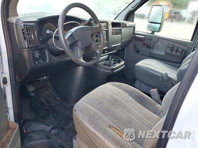 Zdjęcie 8 z 13 samochodu: 2007 CHEVROLET EXPRESS G3 - BOX TRUCK VIN:1GBJG31U771249911 - miniatura