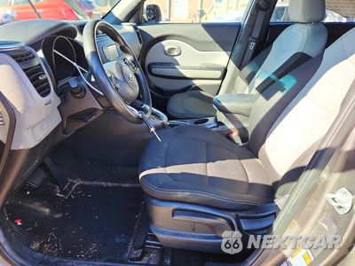 Zdjęcie 7 z 12 samochodu: 2016 KIA SOUL + VIN:KNDJP3A58G7283731 - miniatura