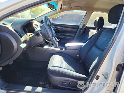 Zdjęcie 7 z 12 samochodu: 2016 NISSAN ALTIMA 2.5 S VIN:1N4AL3AP5GN313623 - miniatura