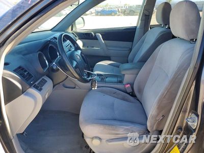 Zdjęcie 7 z 13 samochodu: 2008 TOYOTA HIGHLANDER BASE VIN:JTEES41A482046845 - miniatura