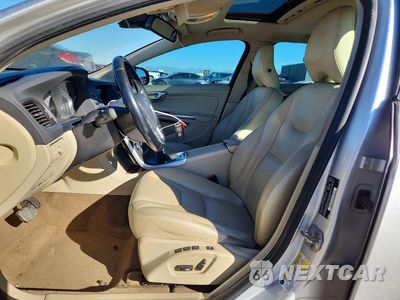 Zdjęcie 7 z 12 samochodu: 2015 VOLVO V60 PREMIER VIN:YV1612SB2F1206810 - miniatura