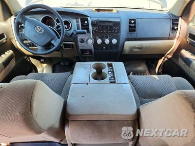 Zdjęcie 8 z 12 samochodu: 2011 TOYOTA TUNDRA CREWMAX SR5 VIN:5TFDW5F13BX195535 - miniatura