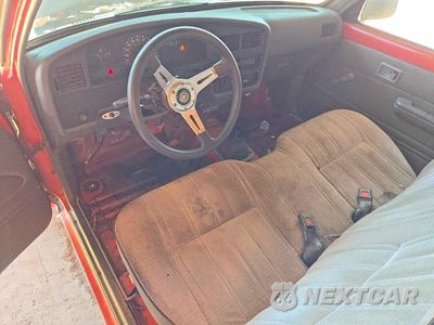 Zdjęcie 8 z 12 samochodu: 1989 TOYOTA PICKUP BASE VIN:JT4RN81R8K0017250 - miniatura