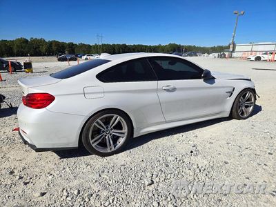 Trzecie zdjęcie samochodu z tyłu: 2015 BMW M4 VIN:WBS3R9C58FK331154 - miniatura