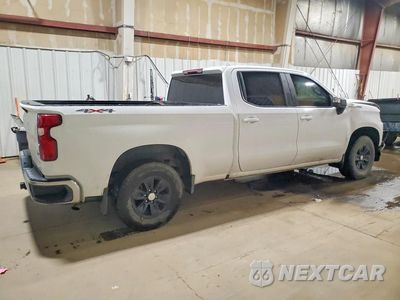 Trzecie zdjęcie samochodu z tyłu: 2020 CHEVROLET SILVERADO K1500 LT VIN:1GCUYDED0LZ151952 - miniatura