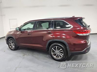 Drugie zdjęcie samochodu z przodu: 2018 TOYOTA HIGHLANDER XLE VIN:5TDJZRFH8JS850176 - miniatura