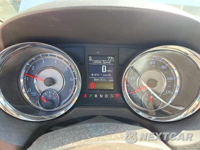 Zdjęcie 9 z 14 samochodu: 2014 CHRYSLER TOWN & COUNTRY TOURING L VIN:2C4RC1CGXER338709 - miniatura
