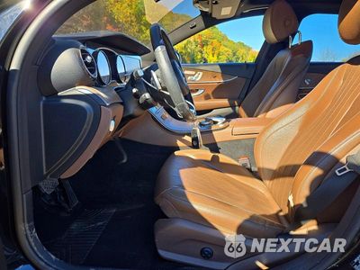 Zdjęcie 7 z 12 samochodu: 2018 MERCEDES-BENZ E 300 4MATIC VIN:WDDZF4KB8JA354815 - miniatura