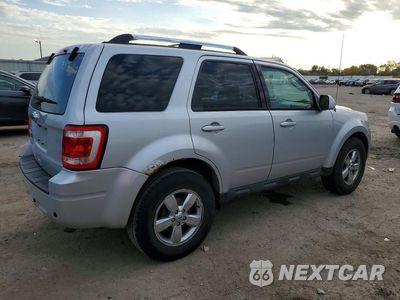Trzecie zdjęcie samochodu z tyłu: 2026 FORD ESCAPE LIMITED VIN:1FMCU0E73CKC04710 - miniatura