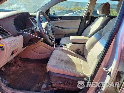 Zdjęcie 7 z 13 samochodu: 2018 HYUNDAI TUCSON SEL VIN:KM8J33A46JU609162 - miniatura