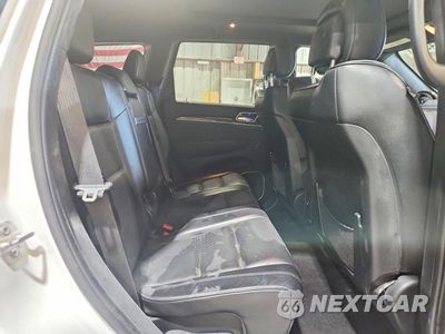 Zdjęcie 11 z 13 samochodu: 2018 JEEP GRAND CHEROKEE OVERLAND VIN:1C4RJFCT0JC179802 - miniatura