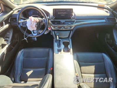 Zdjęcie 8 z 13 samochodu: 2018 HONDA ACCORD SPORT VIN:1HGCV1F39JA048311 - miniatura