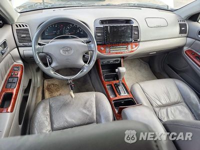 Zdjęcie 8 z 12 samochodu: 2002 TOYOTA CAMRY XLE V6 VIN:4T1BF30K42U507274 - miniatura