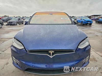 Piąte zdjęcie samochodu w środku: 2016 TESLA MODEL X VIN:5YJXCBE20GF004654 - miniatura