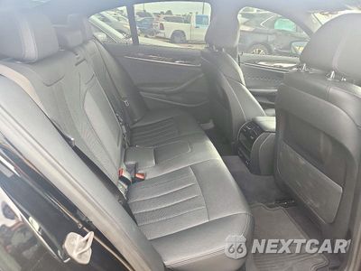 Zdjęcie 10 z 12 samochodu: 2022 BMW 530 XI VIN:WBA13BJ08NWX84659 - miniatura