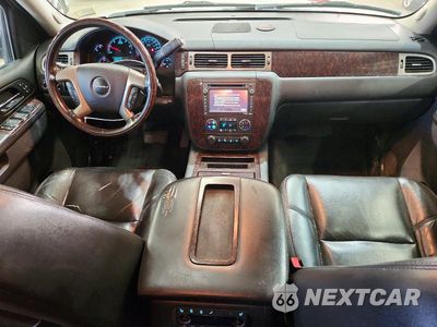 Zdjęcie 8 z 13 samochodu: 2014 GMC YUKON XL DENALI VIN:1GKS2MEF0ER131542 - miniatura