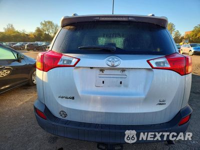 Zdjęcie 6 z 13 samochodu: 2015 TOYOTA RAV4 LE VIN:JTMBFREV3FJ036350 - miniatura