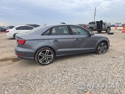 Trzecie zdjęcie samochodu z tyłu: 2018 AUDI A3 PREMIUM VIN:WAUAUGFF9J1040468 - miniatura