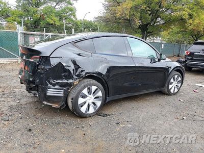 Trzecie zdjęcie samochodu z tyłu: 2024 TESLA MODEL Y VIN:7SAYGAEE1RF089426 - miniatura