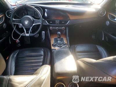 Zdjęcie 8 z 12 samochodu: 2018 ALFA ROMEO GIULIA TI Q4 VIN:ZARFAEEN4J7571952 - miniatura
