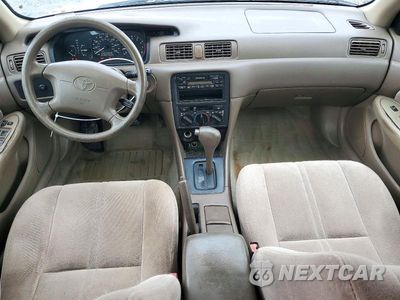 Zdjęcie 8 z 13 samochodu: 1999 TOYOTA CAMRY LE VIN:4T1BG22K7XU893930 - miniatura