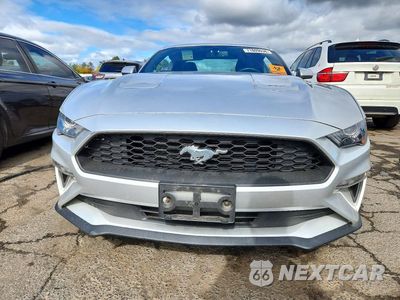 Piąte zdjęcie samochodu w środku: 2018 FORD MUSTANG VIN:1FA6P8TH1J5182386 - miniatura