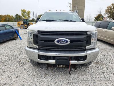 Piąte zdjęcie samochodu w środku: 2017 FORD F250 SUPER DUTY VIN:1FTBF2B62HED30628 - miniatura