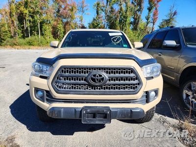 Piąte zdjęcie samochodu w środku: 2016 TOYOTA TACOMA TRD OFF-ROAD VIN:3TMDZ5BN3GM010266 - miniatura