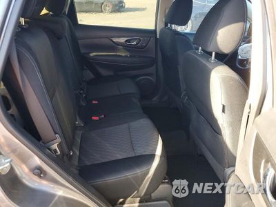 Zdjęcie 11 z 14 samochodu: 2018 NISSAN ROGUE S VIN:KNMAT2MT3JP512646 - miniatura