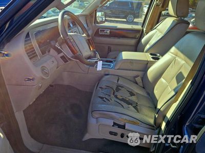 Zdjęcie 7 z 12 samochodu: 2007 LINCOLN NAVIGATOR VIN:5LMFU27567LJ10211 - miniatura