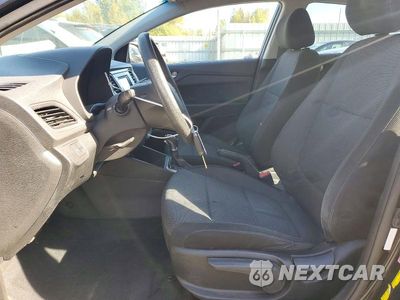 Zdjęcie 7 z 13 samochodu: 2018 HYUNDAI ACCENT SE VIN:3KPC24A37JE012582 - miniatura