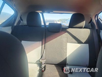 Zdjęcie 10 z 13 samochodu: 2014 TOYOTA PRIUS C TWO VIN:JTDKDTB31E1073840 - miniatura