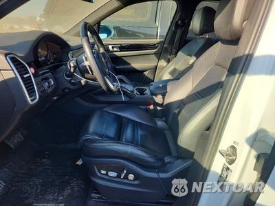 Zdjęcie 7 z 12 samochodu: 2019 PORSCHE CAYENNE VIN:WP1AA2AY9KDA11039 - miniatura