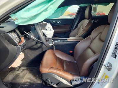 Zdjęcie 7 z 13 samochodu: 2021 VOLVO V60 CROSS COUNTRY T5 MOMENTUM VIN:YV4102WK6M1074688 - miniatura