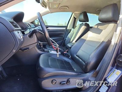 Zdjęcie 13 z 24 samochodu: 2012 VOLKSWAGEN PASSAT SE VIN:1VWBP7A33CC091898 - miniatura