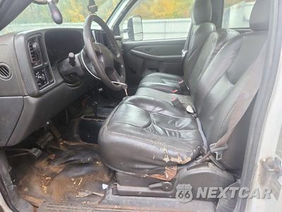 Zdjęcie 7 z 13 samochodu: 2005 GMC NEW SIERRA K3500 VIN:1GDJK34295E182492 - miniatura