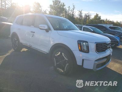 Czwarte zdjęcie samochodu z boku: 2024 KIA TELLURIDE S VIN:5XYP6DGC5RG486039 - miniatura