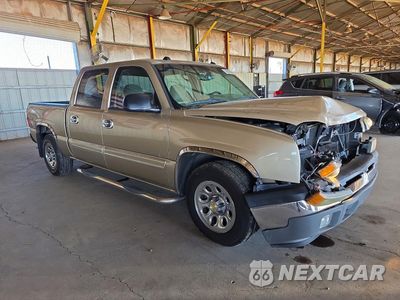 Czwarte zdjęcie samochodu z boku: 2005 CHEVROLET SILVERADO C1500 VIN:2GCEC13T051319399 - miniatura
