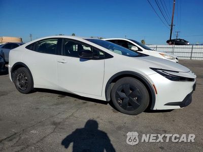 Czwarte zdjęcie samochodu z boku: 2025 TOYOTA PRIUS LE VIN:JTDACAAU3S3060259 - miniatura