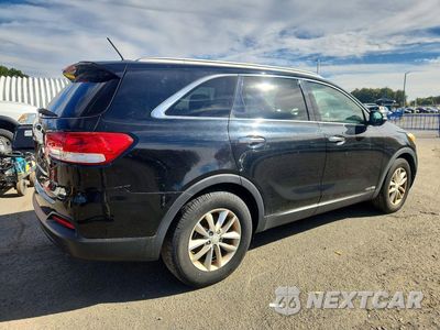 Trzecie zdjęcie samochodu z tyłu: 2016 KIA SORENTO LX V6 VIN:5XYPGDA53GG179621 - miniatura