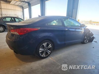 Trzecie zdjęcie samochodu z tyłu: 2013 HYUNDAI ELANTRA COUPE SE VIN:KMHDH6AE8DU019199 - miniatura