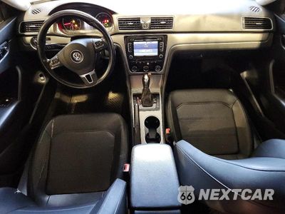 Zdjęcie 8 z 12 samochodu: 2014 VOLKSWAGEN PASSAT SE VIN:1VWBT7A38EC049645 - miniatura